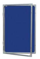 Interiérová vitrína 120 × 90 cm – modrý filcový magnetický povrch se zámkem